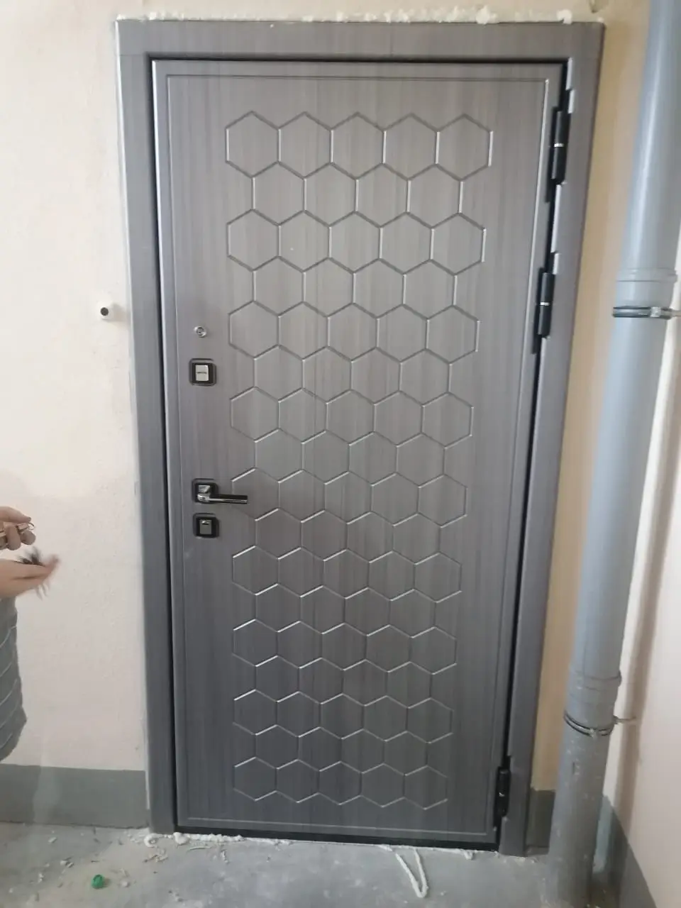 Дверь входная DOORBET 