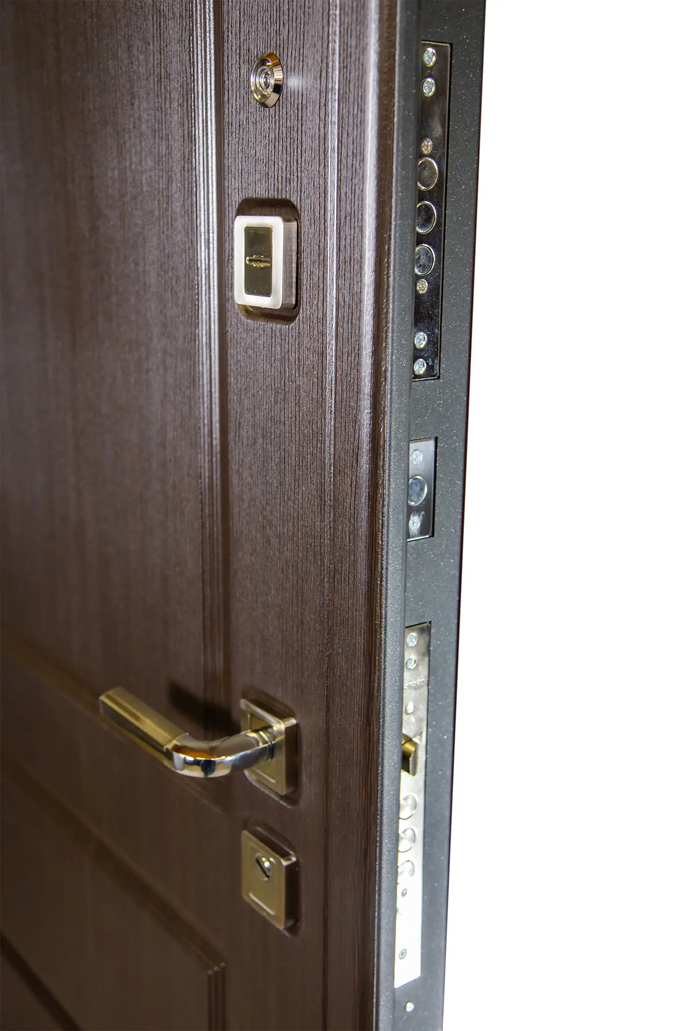 Дверь входная DOORBET 